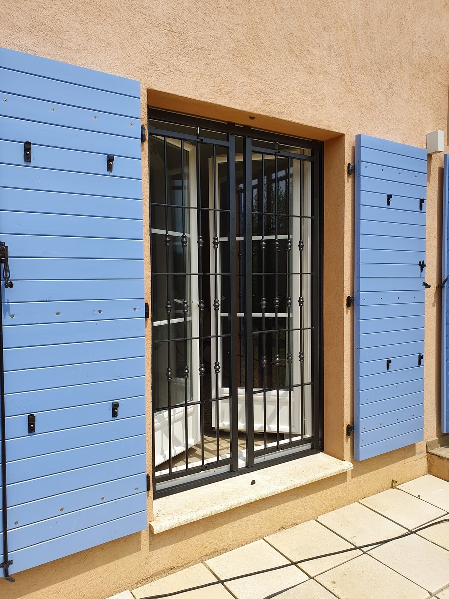 Porte, fenêtre, grille de protection - Granimad & Vy Vato